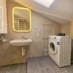 Old Town Modern Charm Apartment