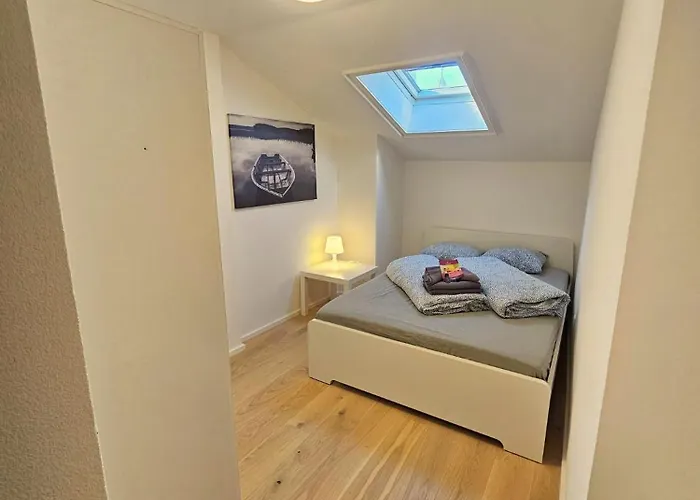 Old Town Modern Charm Apartment *