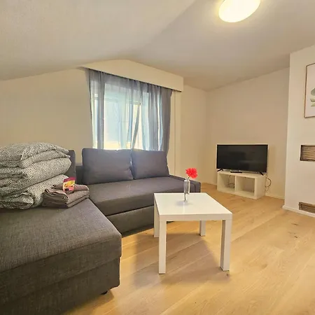 아파트 Old Town Modern Charm *